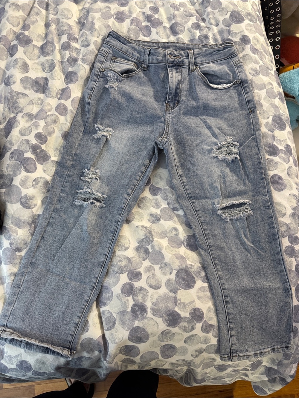 Women’s Light Blue Distressed Jeans